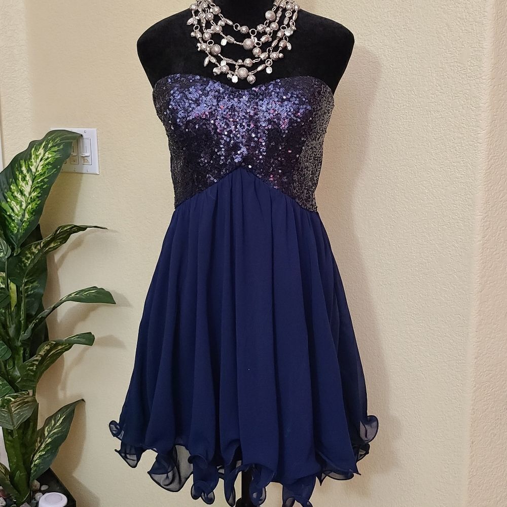 🔥NWOT "Deb" mini dress size 9/10